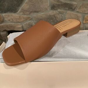 LC LAUREN CONRAD Ilana Slide Shoe - Cognac color NWT and box!!🌸 SIZE 10